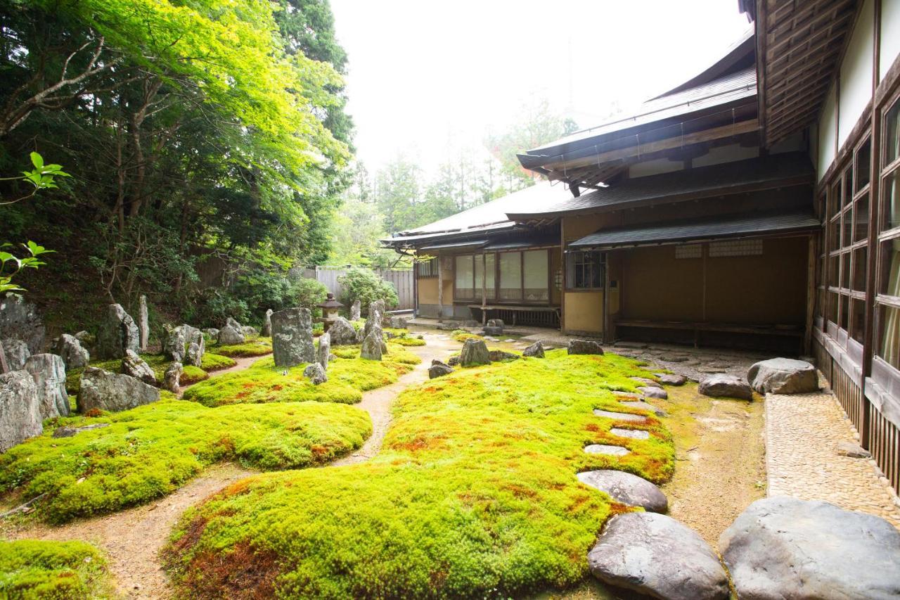 Koyasan Shukubo Saizenin Hotel Екстериор снимка